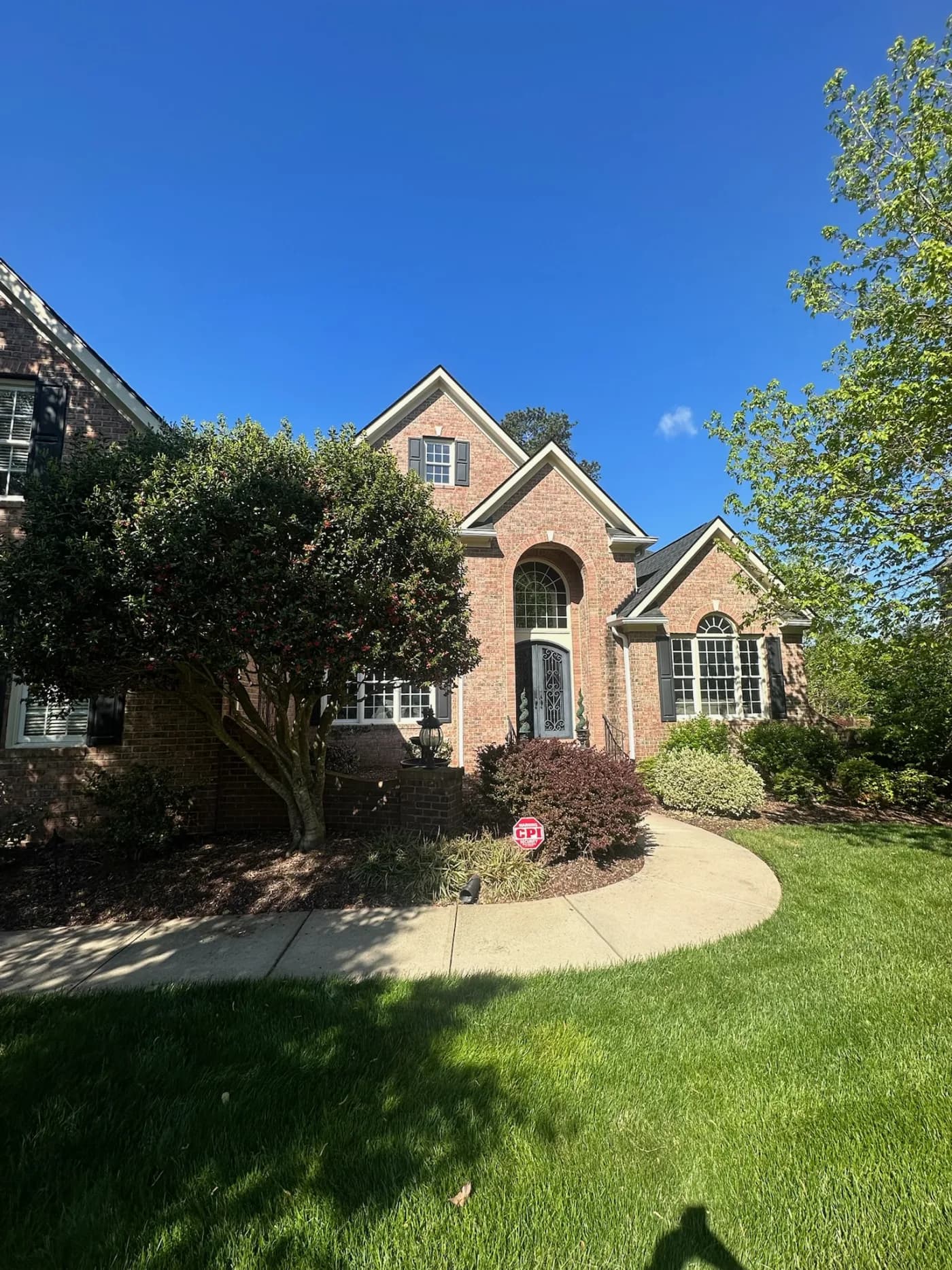 House washing – curb appeal transformation